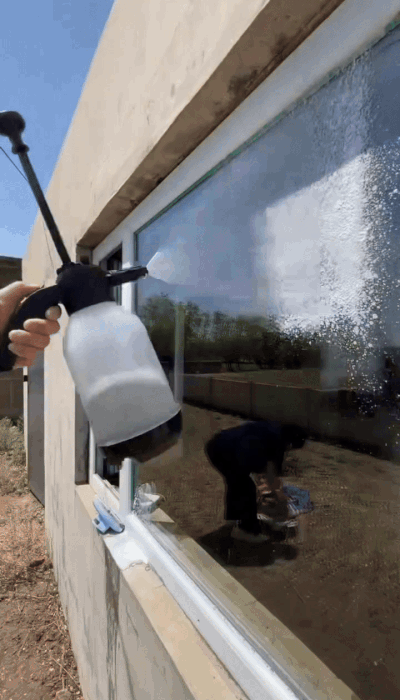 Double-Faced Magnetic Glass Cleaner – Safe & Easy Window Cleaning Tool